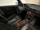 Mercedes-Benz Liebhaberstück e220 Cabrio - Mercedes-Benz Gebrauchtwagen von 1993