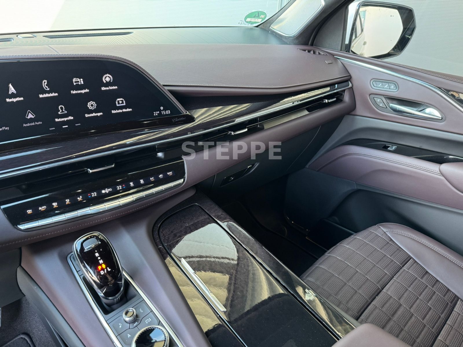 Cadillac Escalade 6.2 V8 Sport Platinum EU-Navi Luftfed.