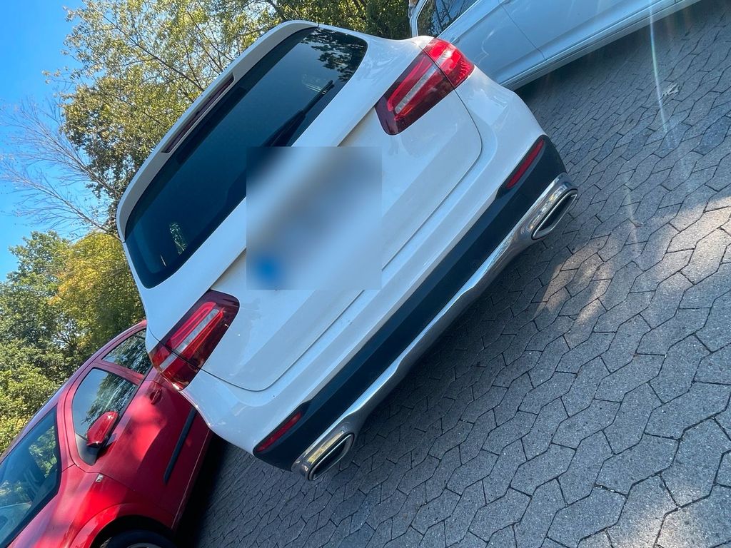 Image of Mercedes-Benz GLC 250