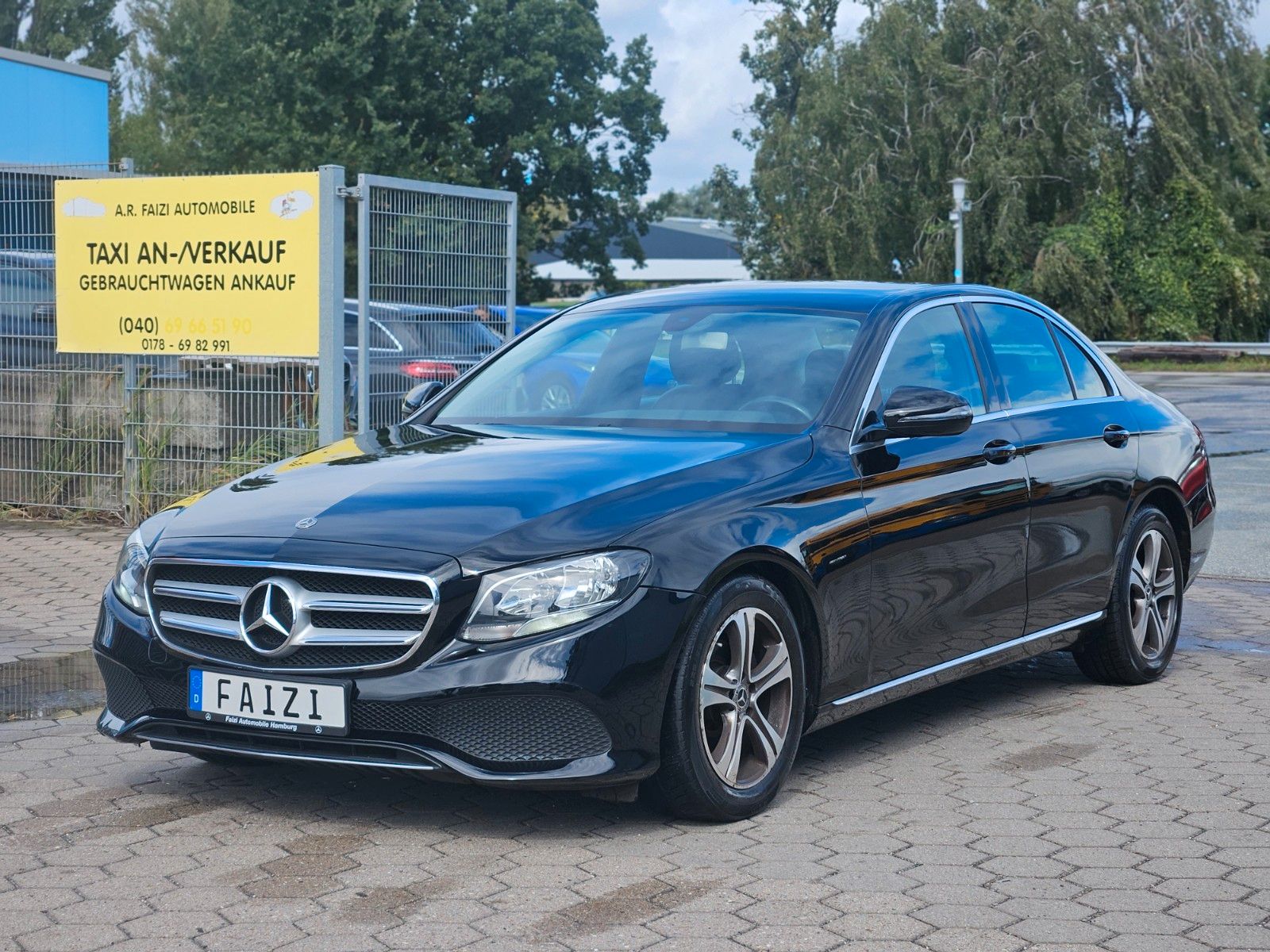 Mercedes E 200 - 1