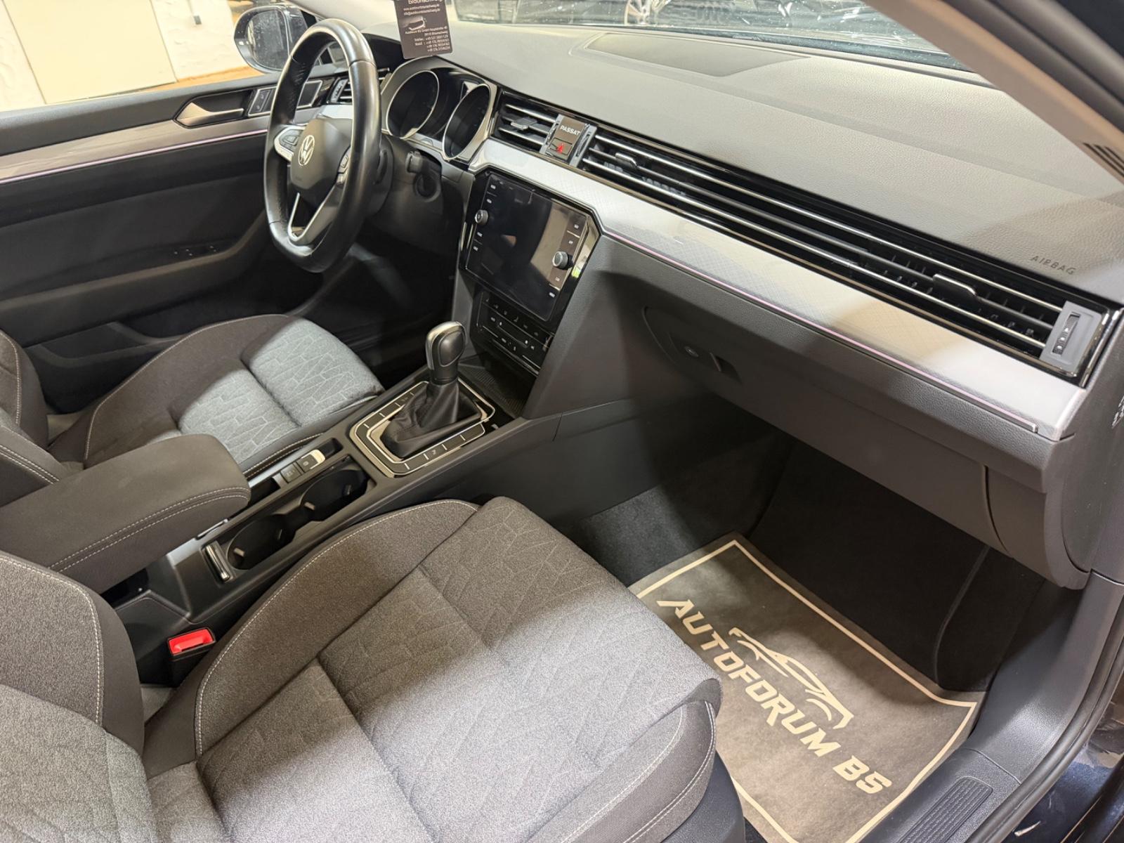 Volkswagen Passat Variant Business 2.0TDI DSG/STANDHEIZ/AHK