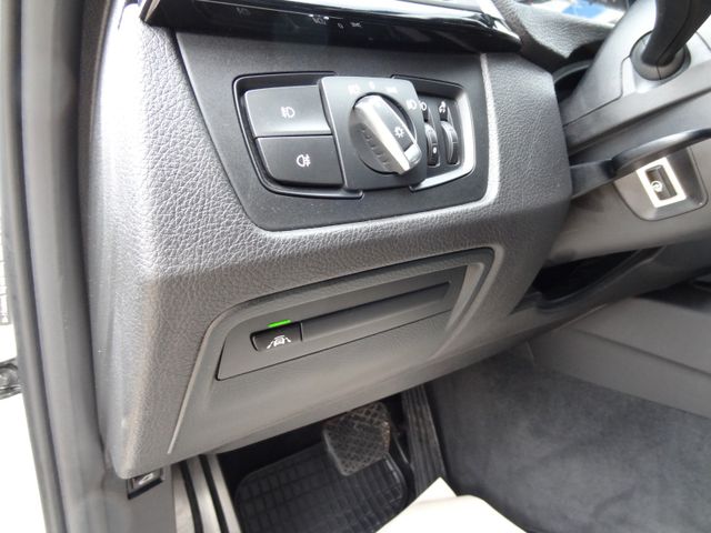 Fahrzeugabbildung BMW 320i xDrive M Sport Shadow/184PS/Navi/Leder/AHK/