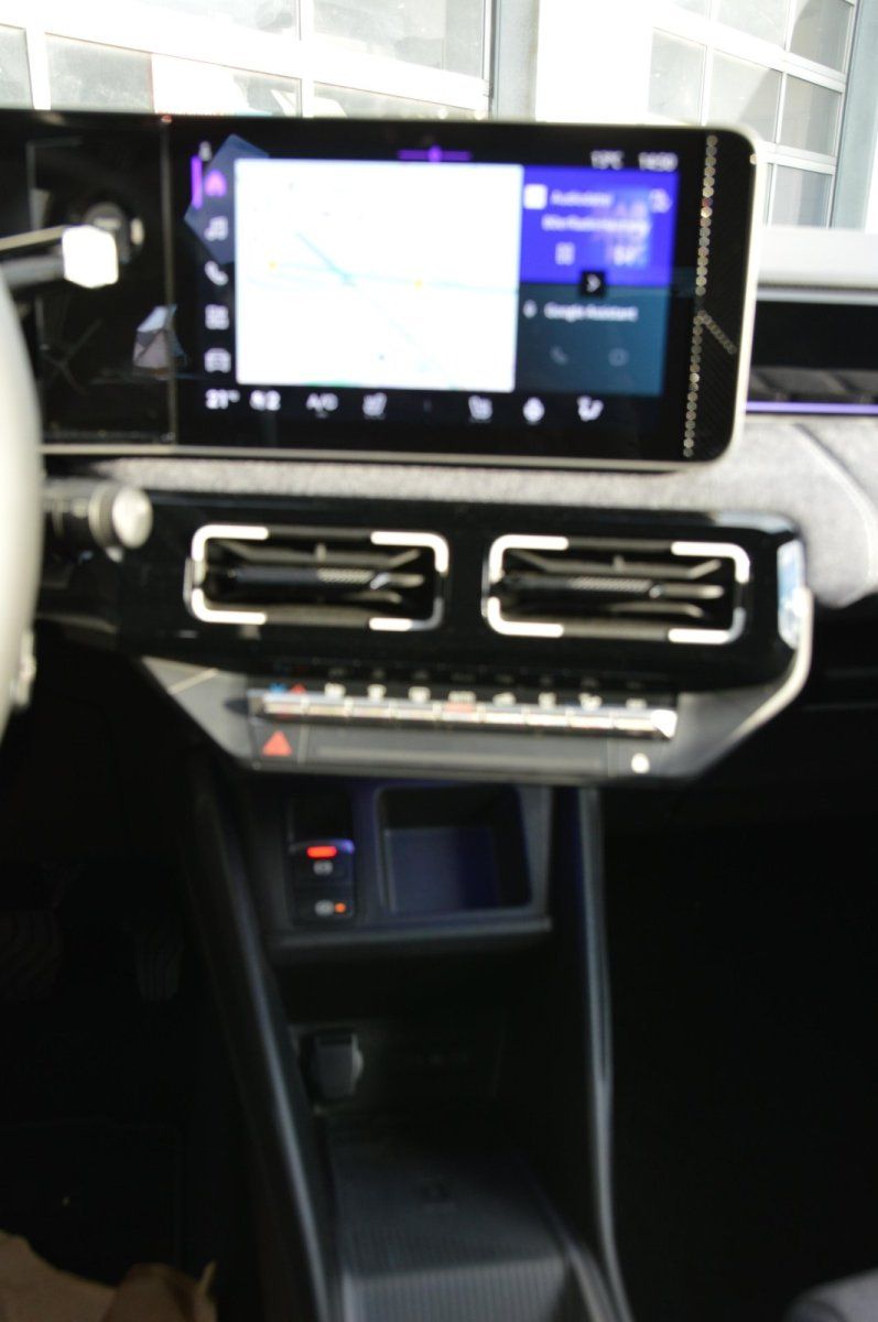 Fahrzeugabbildung Renault 5 E-Tech Electric   120 Urban Range Techno Winte