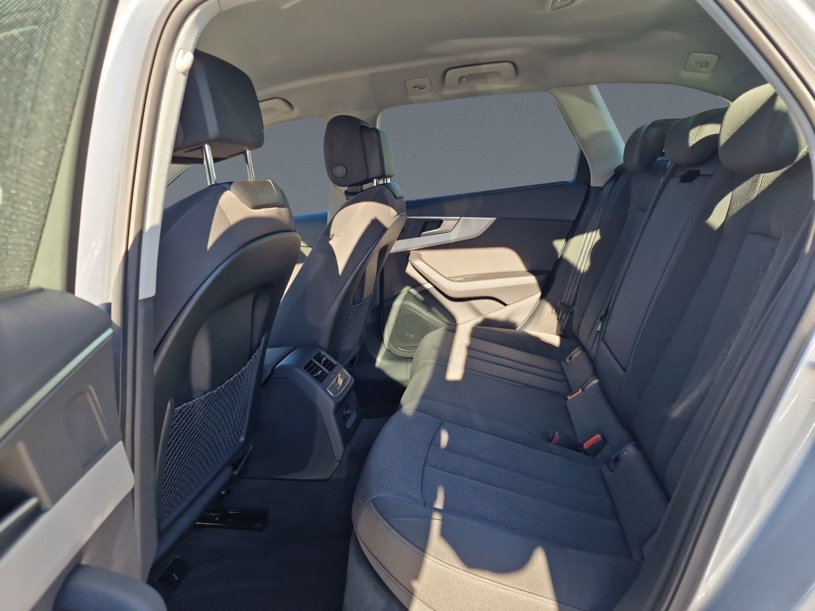 Audi A4 - Bild 21