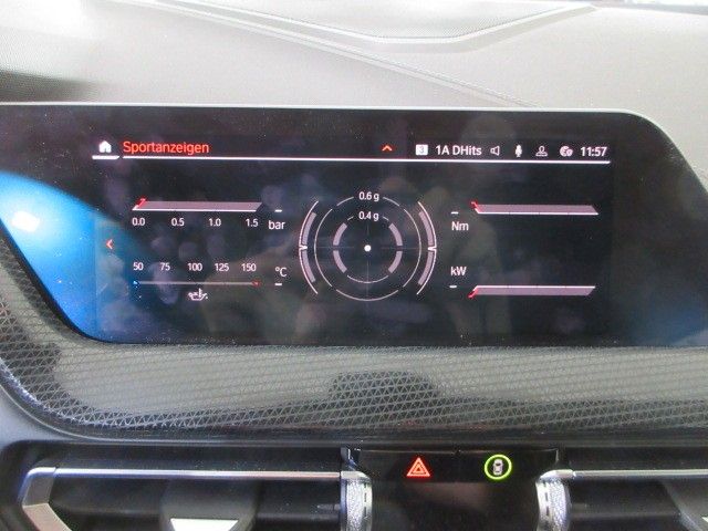 Fahrzeugabbildung BMW 118 i SportLine LED/NAVI/SHZ/PDC/AHK/STANDHZ/17"