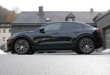 Porsche Macan 4*ACC,AHK,PANO,BOSE,Head-Up,Beifahrerdisp*