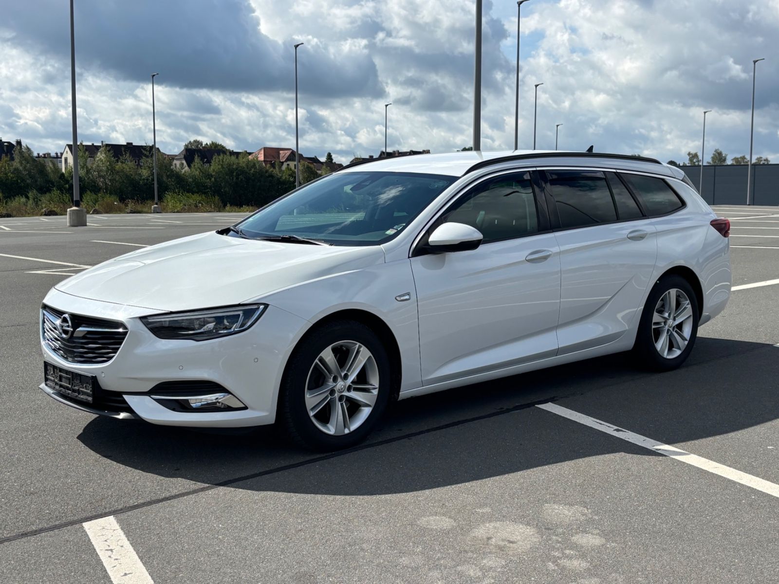 Opel Insignia - 1