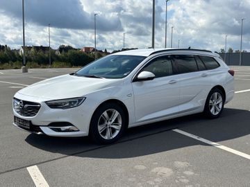 Opel Insignia - 1