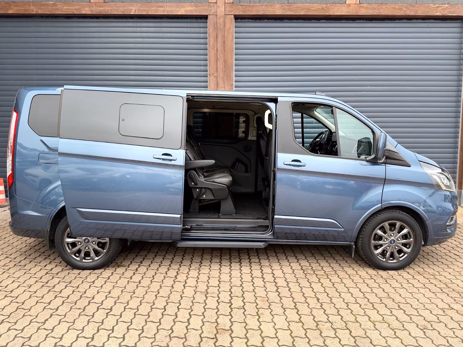 Ford Tourneo Custom L2/Leder/ACC/CAM/LED/AHK/Navi/8Si