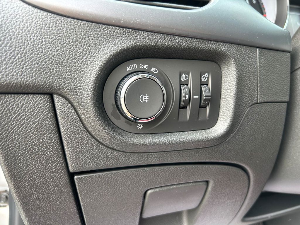 Car Image 22