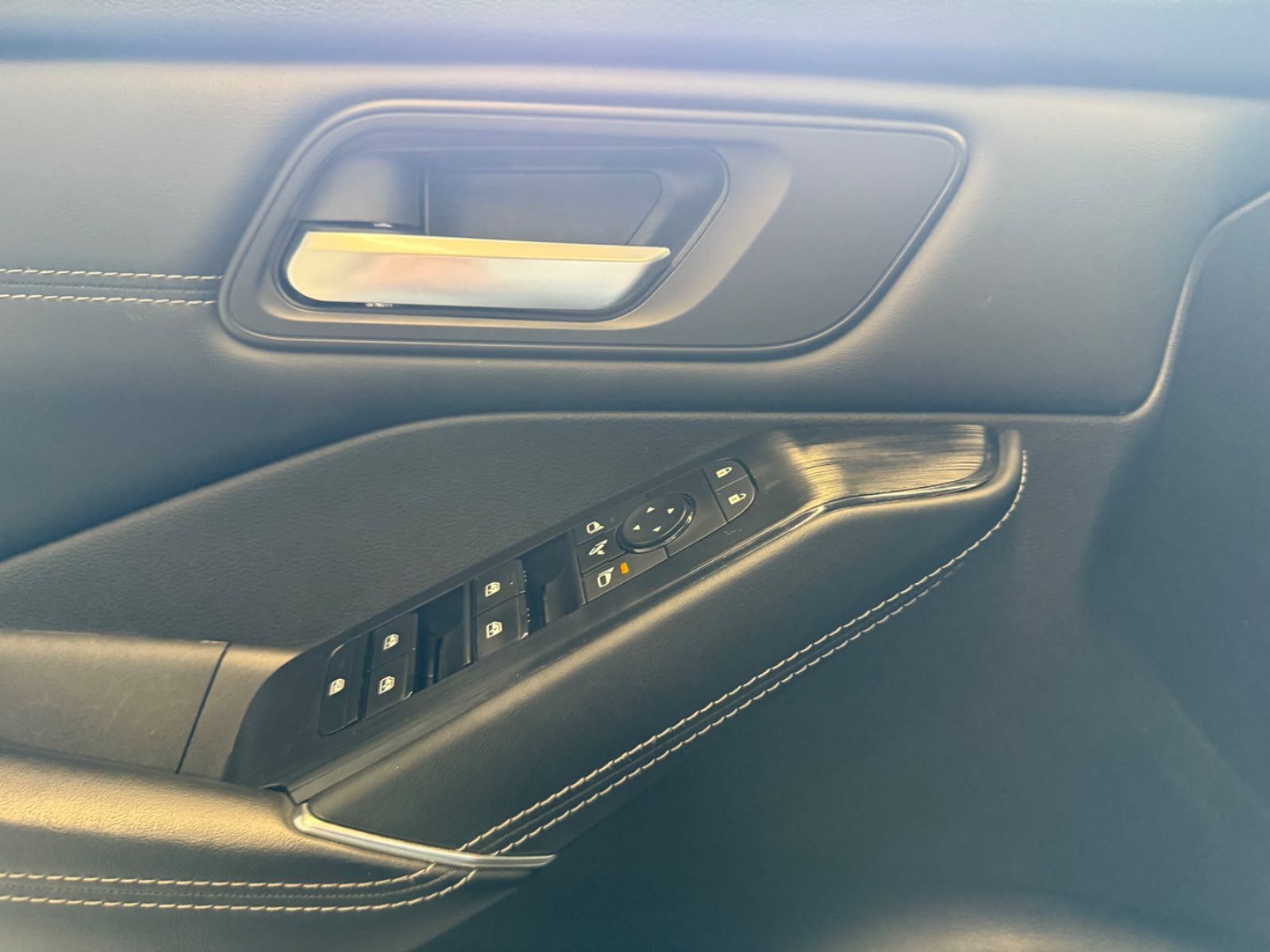 Fahrzeugabbildung Nissan Qashqai N-Connecta Design Business