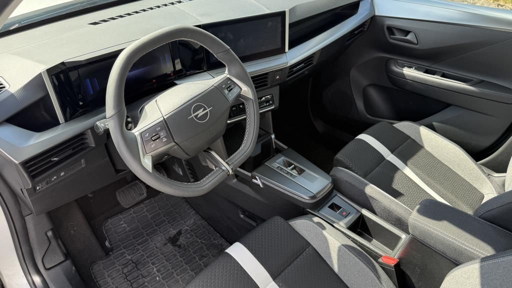 Autohaus Zimpel - Opel Frontera Edition 1.2 Navi+Kamera+LED+SHZ+LHZ+Kli - Bild 9 Autohaus Zimpel - Opel Frontera Edition 1.2 Navi+Kamera+LED+SHZ+LHZ+Kli - Bild 9