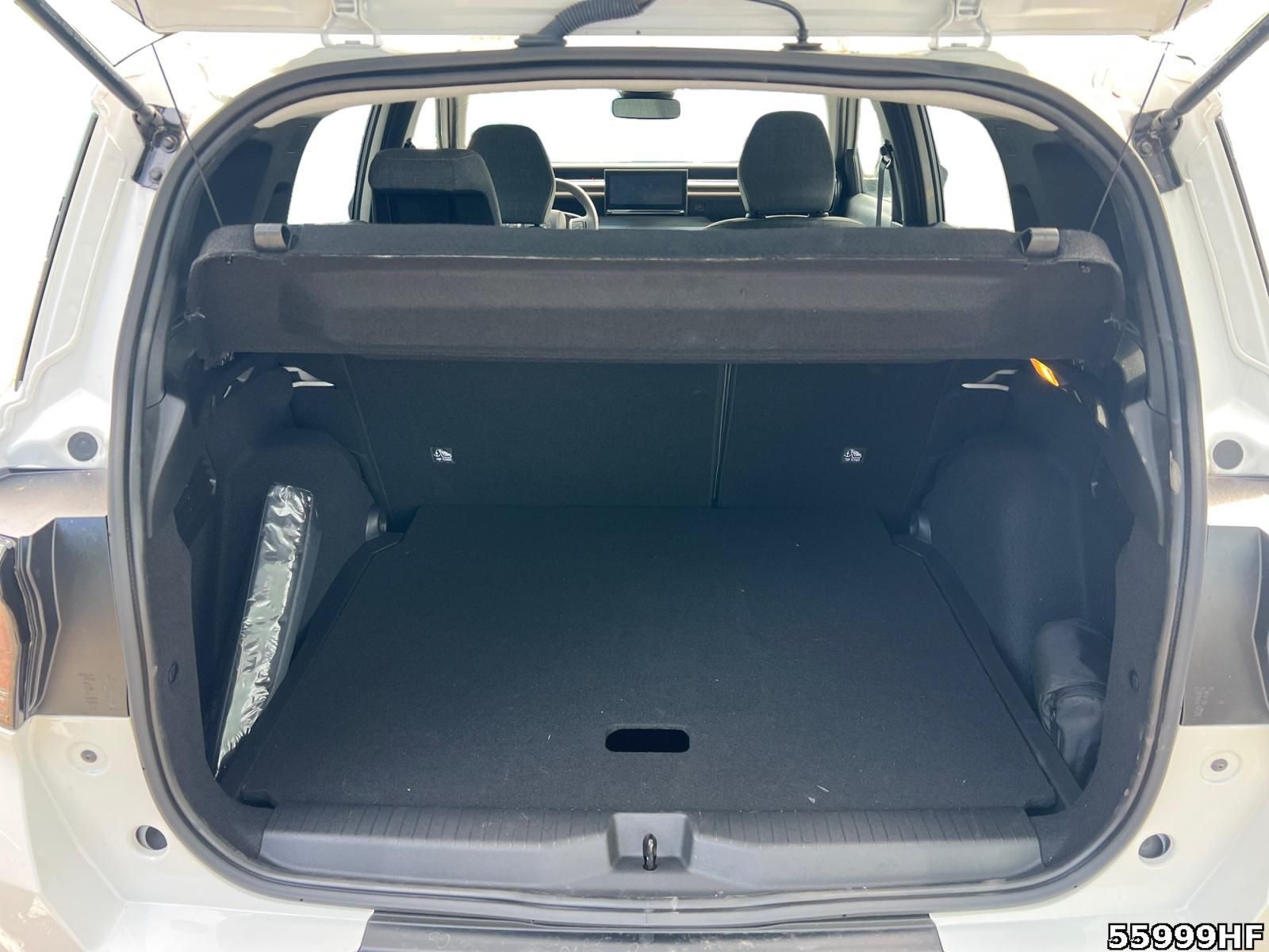 Fahrzeugabbildung Citroën C3 Aircross Plus Hybrid 145 PS AT