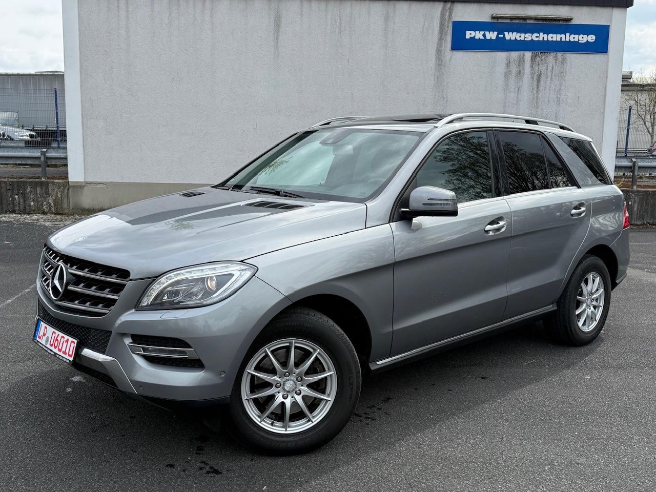 Mercedes-Benz ML 350 CDI BlueTec*Scheckheft*Gepflegt*