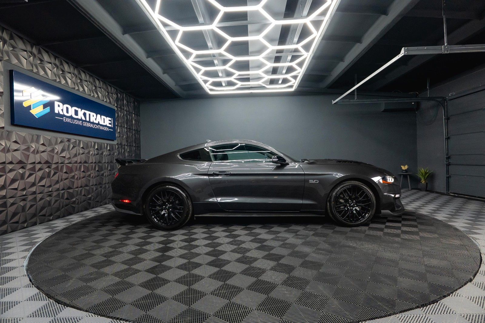 Fahrzeugabbildung Ford Mustang Shelby GT 500 5.0 V8 Performance CarPlay