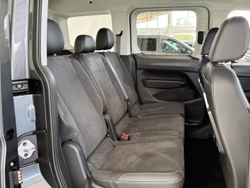 Volkswagen Caddy 1.5 TSI DSG STYLE STANDHZ AHK 5J GARANTIE