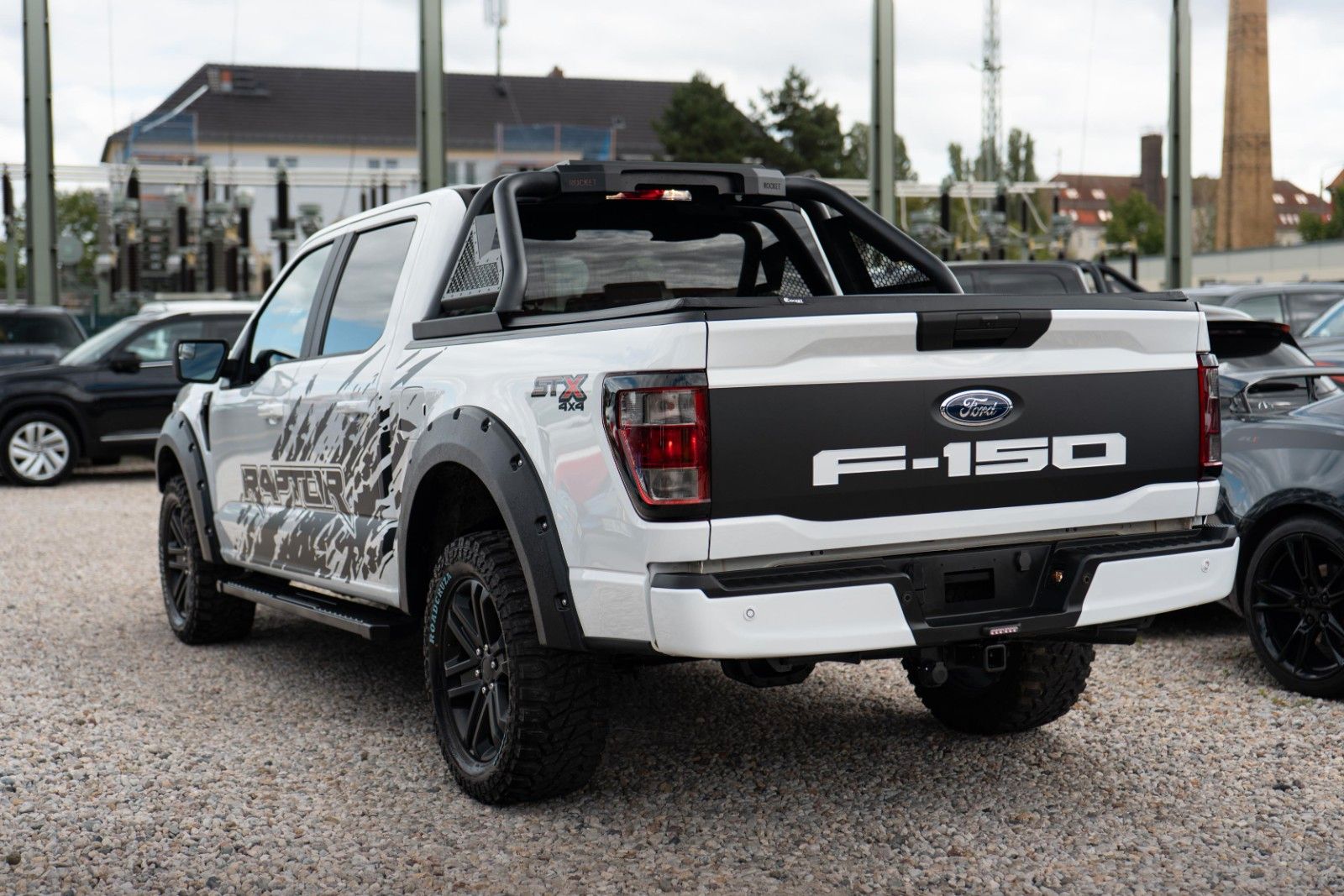 Fahrzeugabbildung Ford F150 5.0L V8 4x4 Offroad SuperCrew RAPTOR 19%