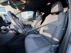 Fahrzeugabbildung C-HR Hybrid Team D Navi Kam Auto Abnehmbare Anhä