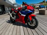 Honda CBR 1000RR-R FIREBLADE