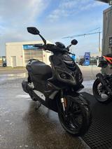Peugeot Speedfight 4 in Mattschwarz Modell 2023 - PEUGEOT ROLLER SPEEDFIGHT 2