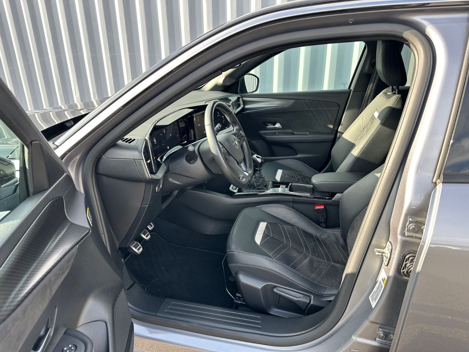 Fahrzeugabbildung Opel Mokka Ultimate*Alcantara*SHZ*LHZ*RFK*NaviPro*Car