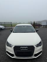 Audi A1 1.2 TFSI Ambition 1.HAND - gebrauchte Audi A1 aus dem Jahr 2013