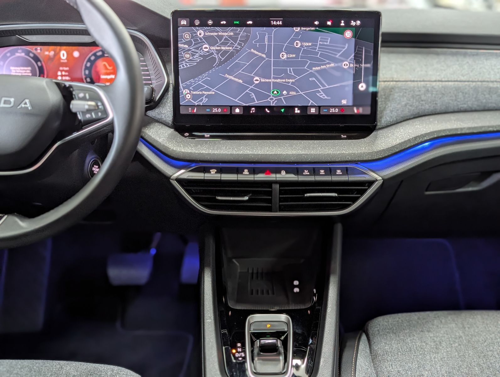 Fahrzeugabbildung SKODA Octavia 1.5 TSI mHEV Style ACC AHK 5J.-Garantie