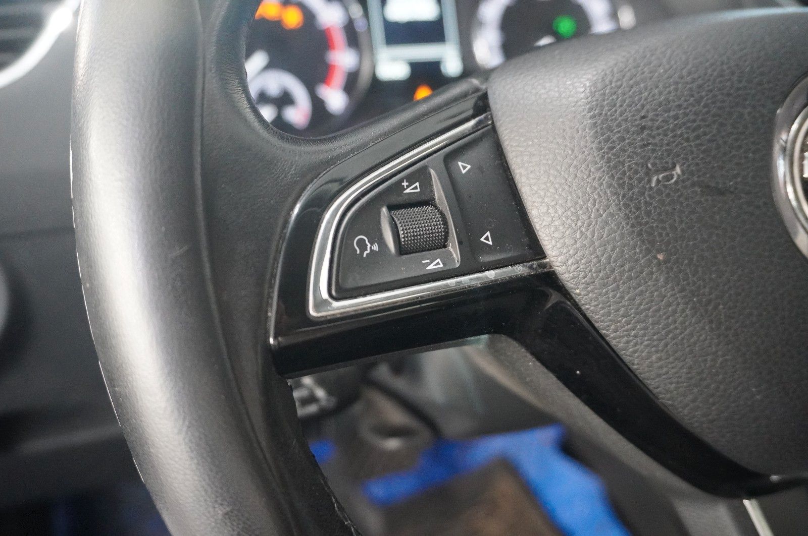 Fahrzeugabbildung SKODA Octavia Combi 1.5 TSI AMBITION 7-DSG LED/SHZ/AHK