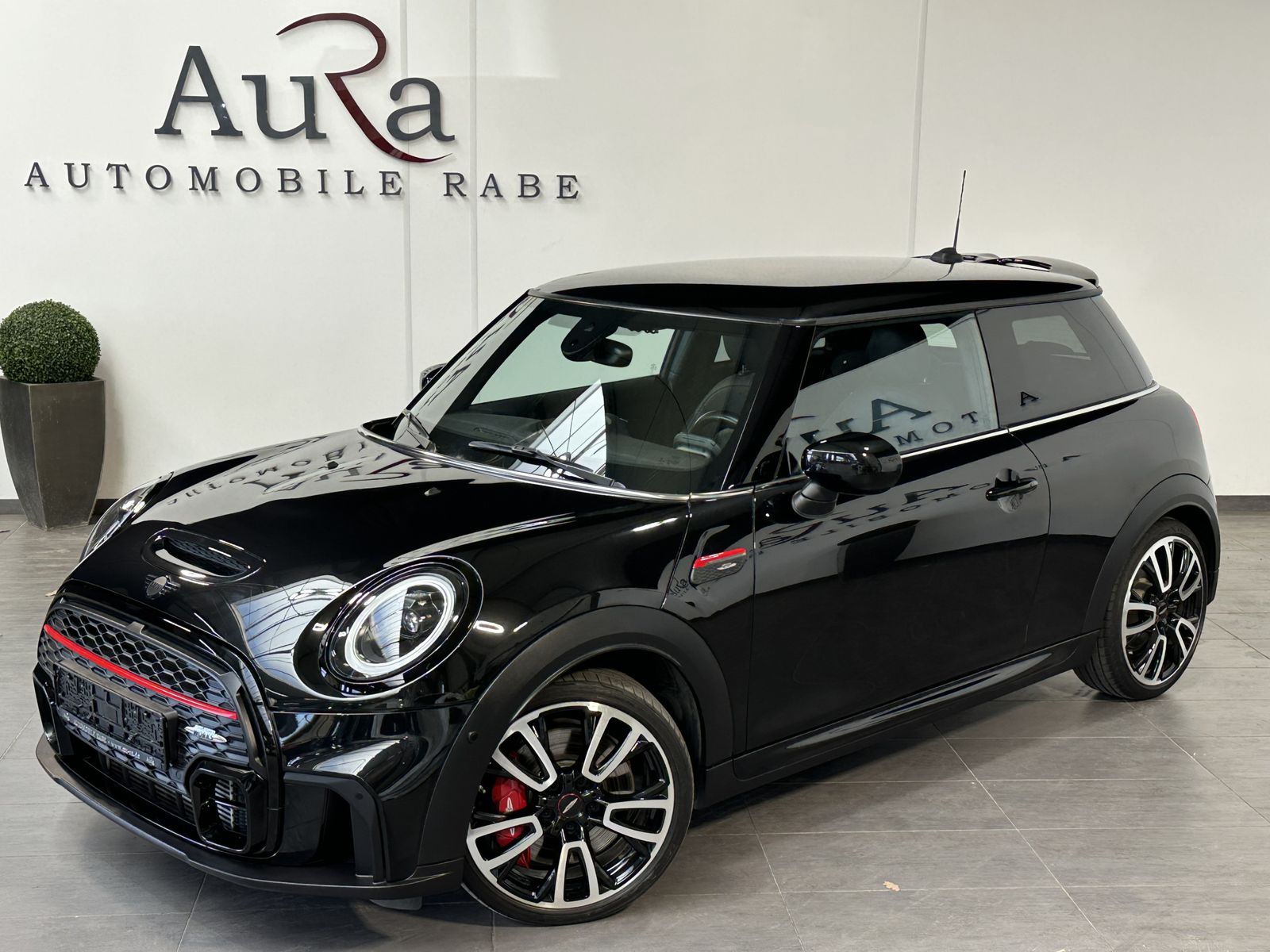 Fahrzeugabbildung MINI John Cooper Works NAV+LED+KAMERA+DIGDISPLAY+ACC