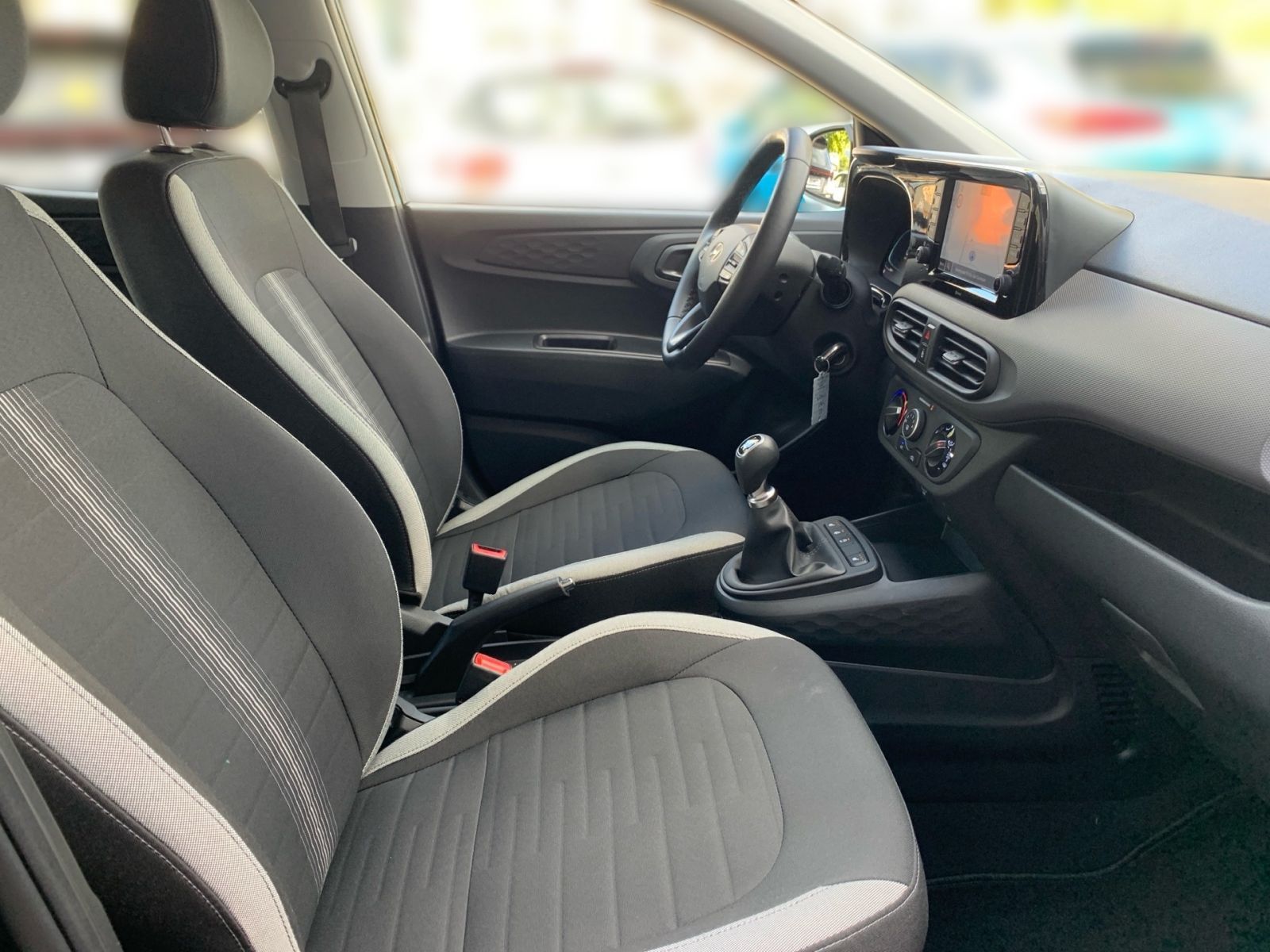 Fahrzeugabbildung Hyundai i10 1.2 Trend Navi