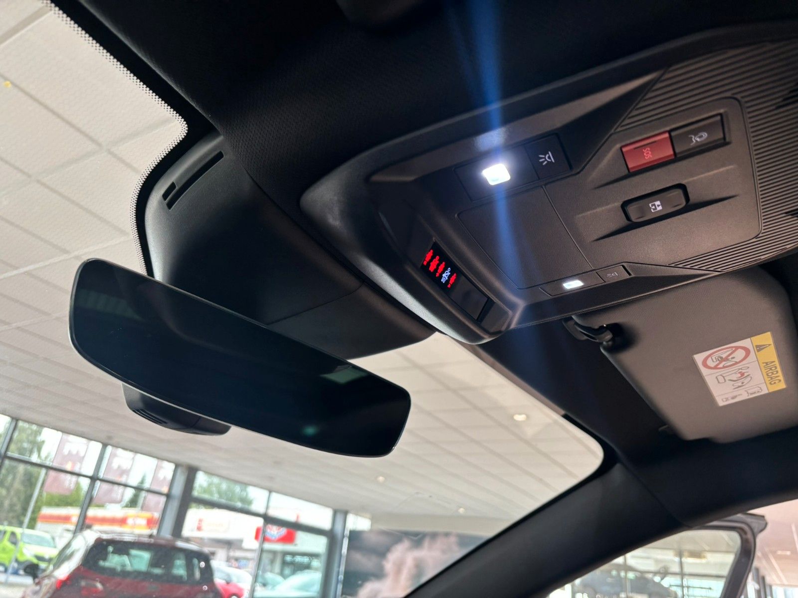 Fahrzeugabbildung Opel Astra L Lim. 1.6 HYBRID ULTIMATE NAVI/360°/SPORT