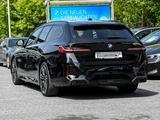 BMW 520d M-Sport, LHZ, Pano, Memory, DA+PA,Prof, LC+ - : Sportfahrwerk, Kombi