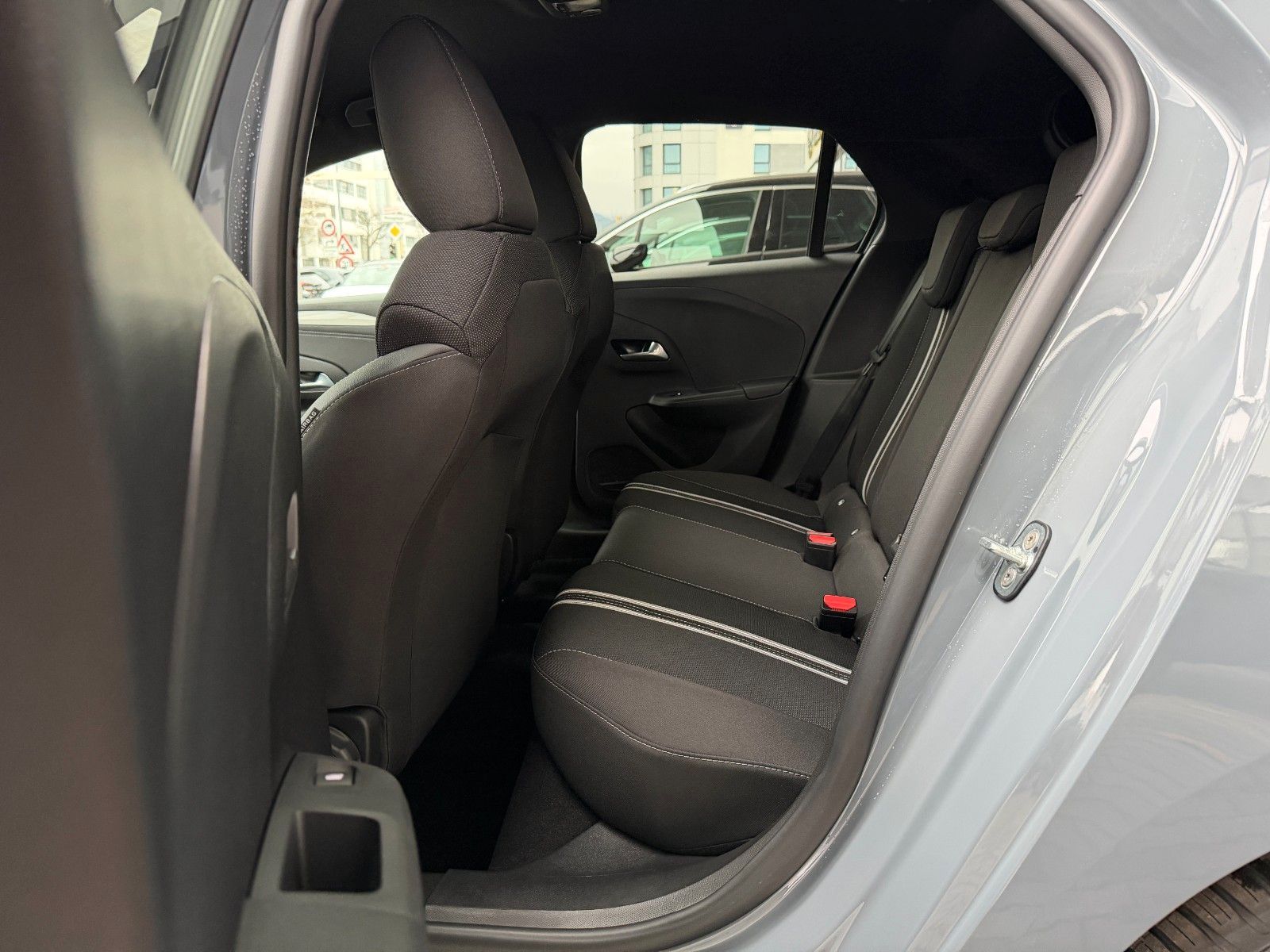 Fahrzeugabbildung Opel Corsa F e - Long Range GS Kamera,LED,Navi,SHZ,LM