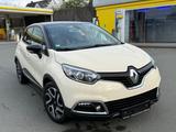 Renault Captur Luxe - Renault Captur Luxe mit Benzin-Antrieb