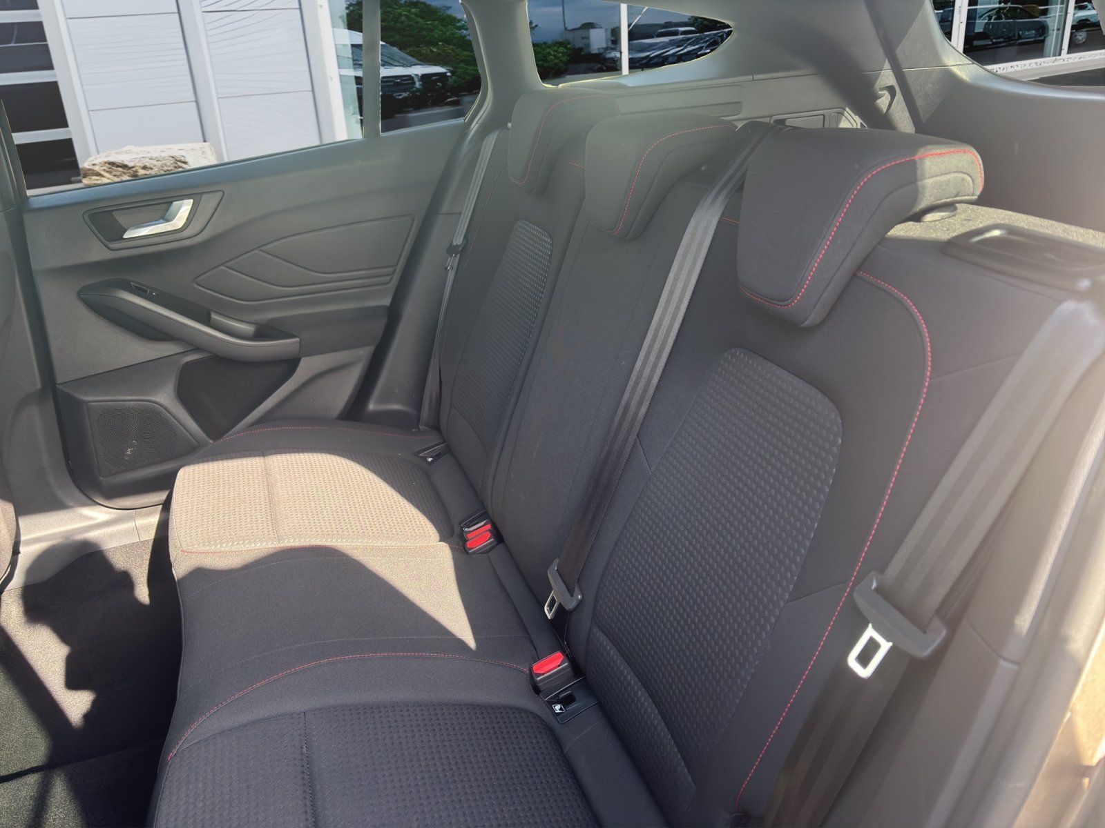 Fahrzeugabbildung Ford Focus ST-Line