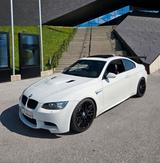 BMW M3 E92 US Import - BMW M3: E92