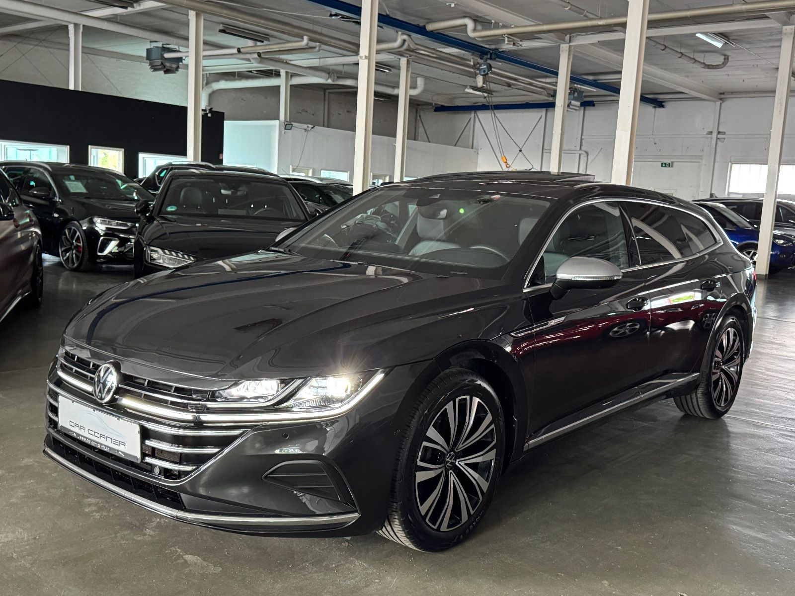 Fahrzeugabbildung Volkswagen ARTEON SB DSG ELEGANCE PANO IQ-LIGHT VW GARANTIE