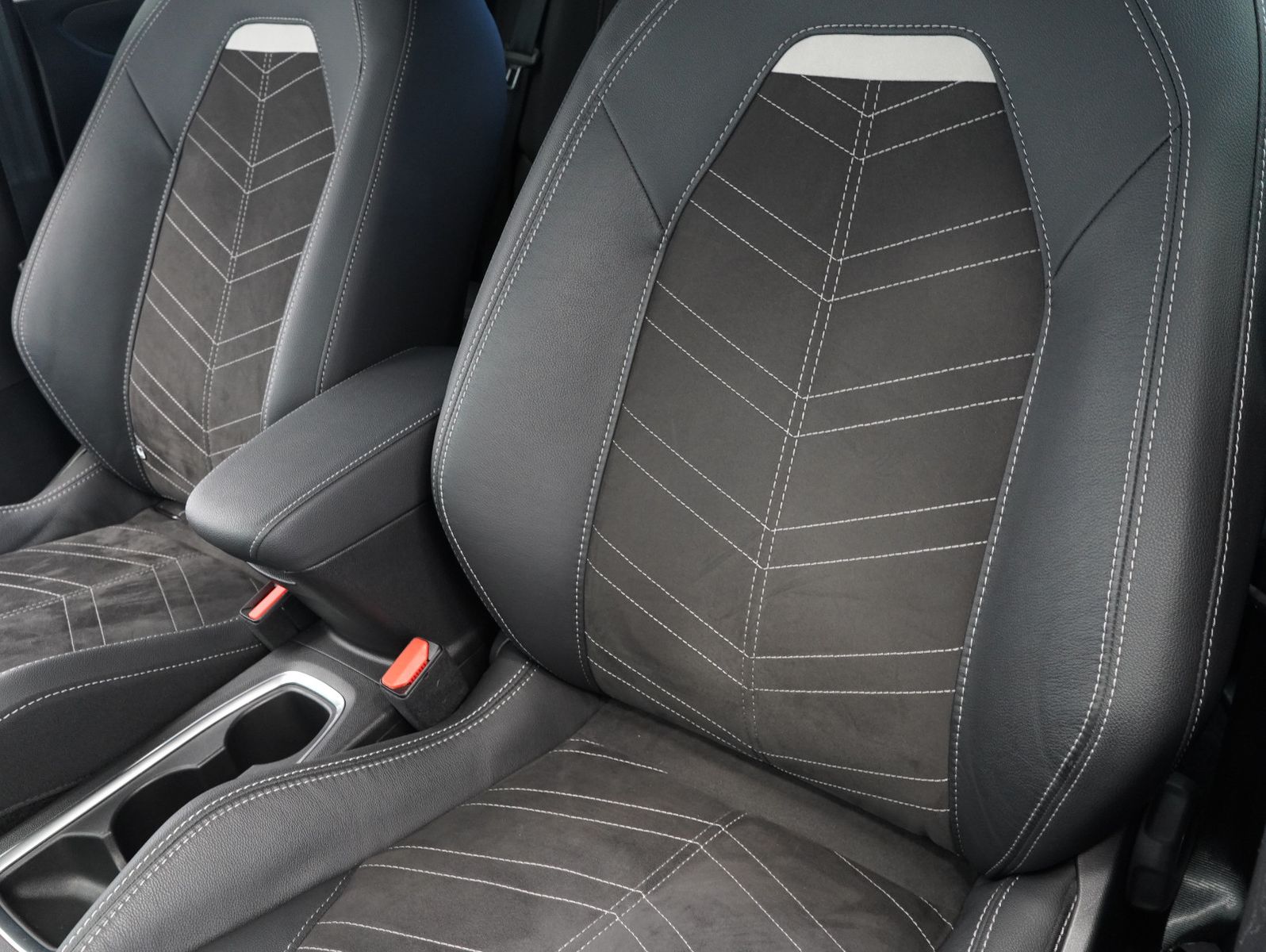 Fahrzeugabbildung Opel Corsa F e GS Line NAVI/KAMERA/11KW/SOH