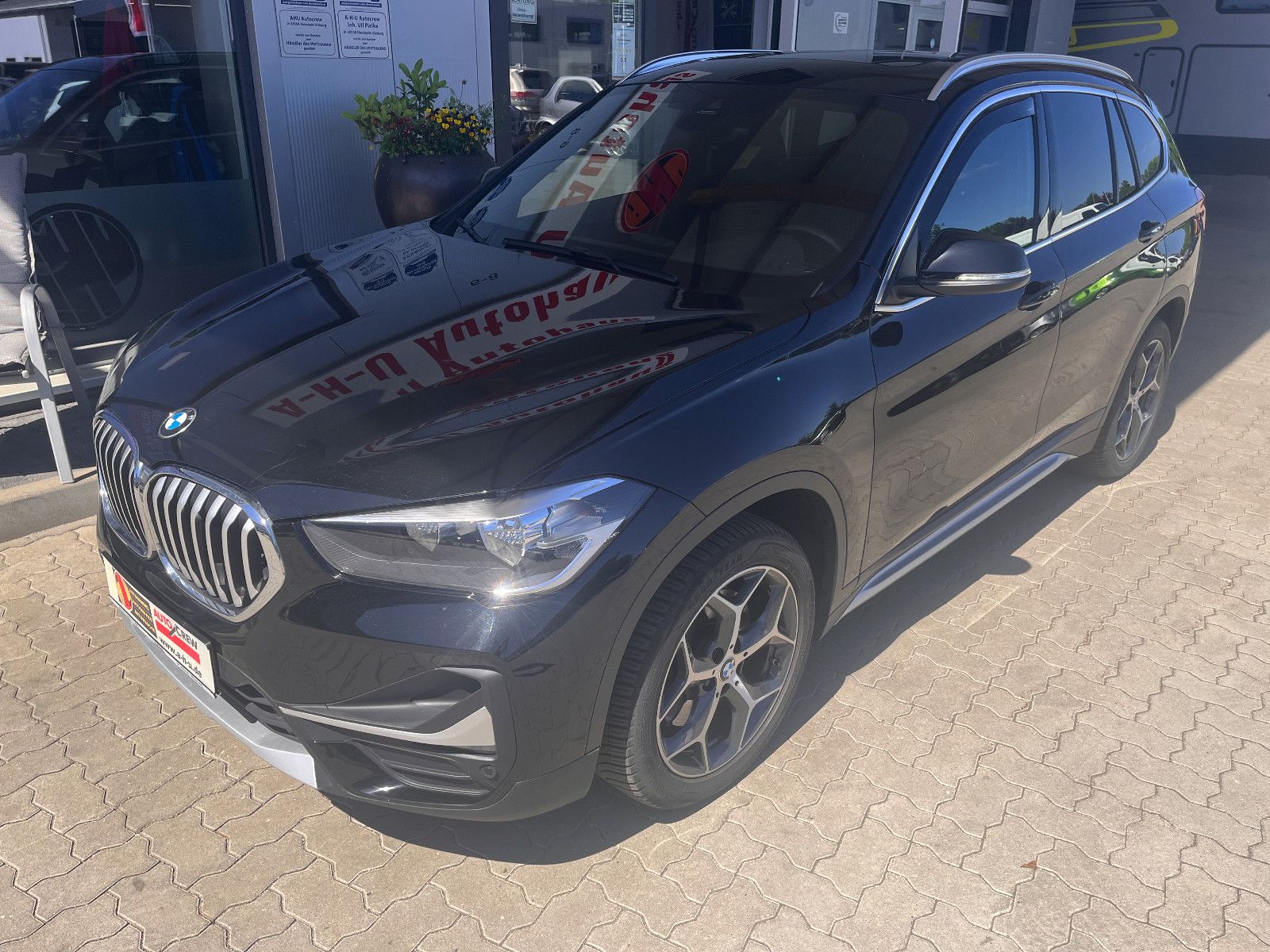 Fahrzeugabbildung BMW X1 xDrive25i Sport Line Steptronic