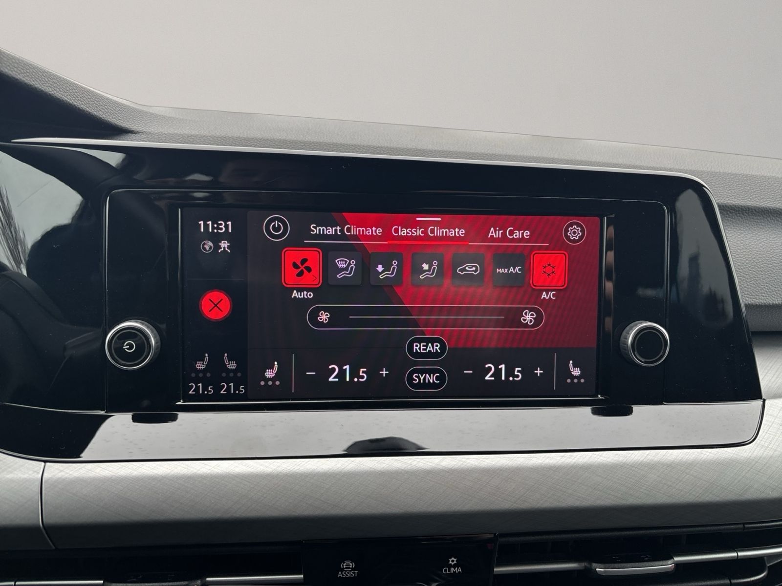 Golf VIII 1.0 eTSI Life IQ.Drive, Massage, LED.,