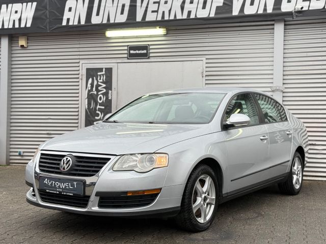 Volkswagen Passat 1.6 FSI Trendline *6-GANG*KLIMA*SITZHZ*