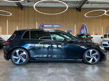 Volkswagen Golf GTI *SPORT-FAHRWERK*NAVI*ACC*PERFORMANCE*