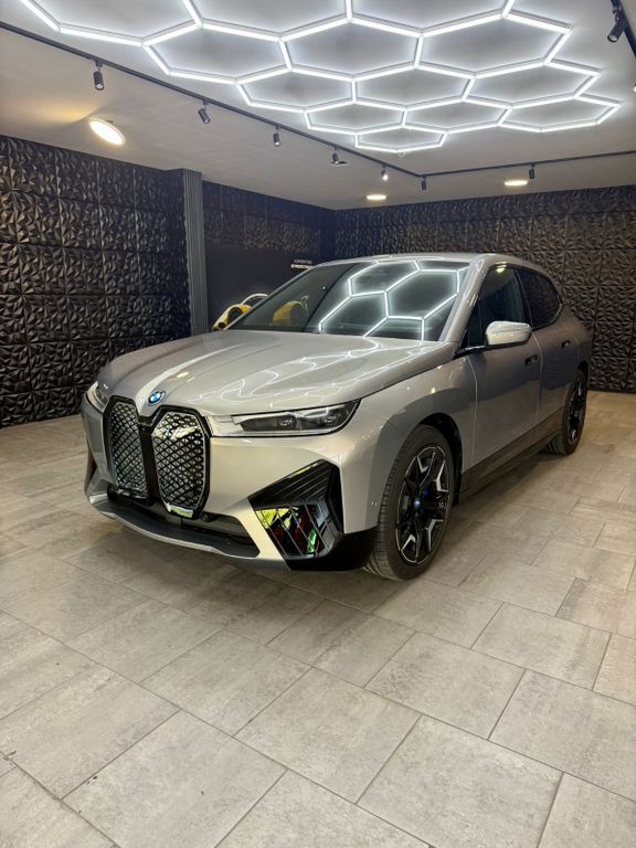 BMW iX 40 xDrive