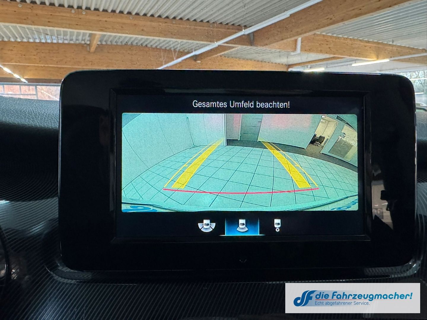 Fahrzeugabbildung Mercedes-Benz V 250 d kompakt LED Blendfreies Fernl. Kurvenlic