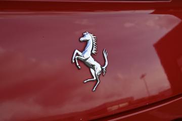 صورة مصغرة 16 لـ 2018 Ferrari GTC4LUSSO