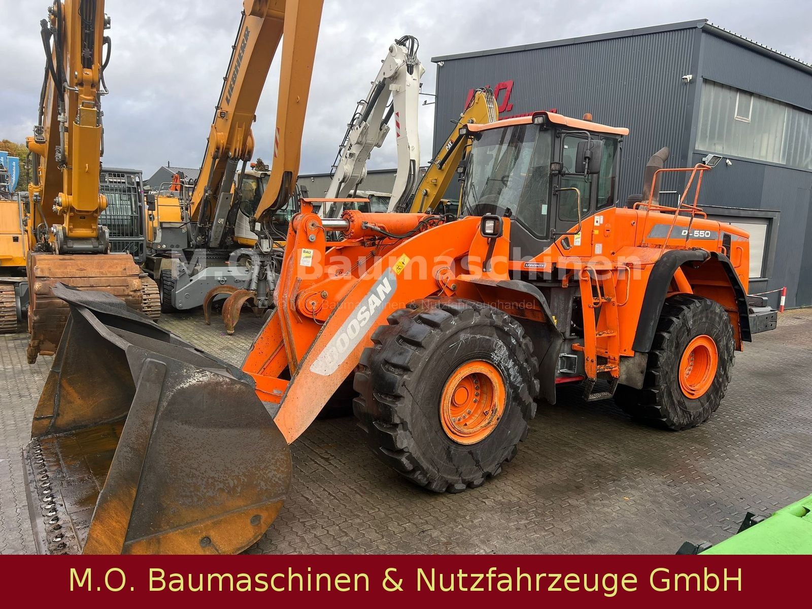 Fahrzeugabbildung Doosan Doosan DL 550-3