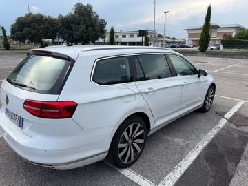 Volkswagen Passat - 3