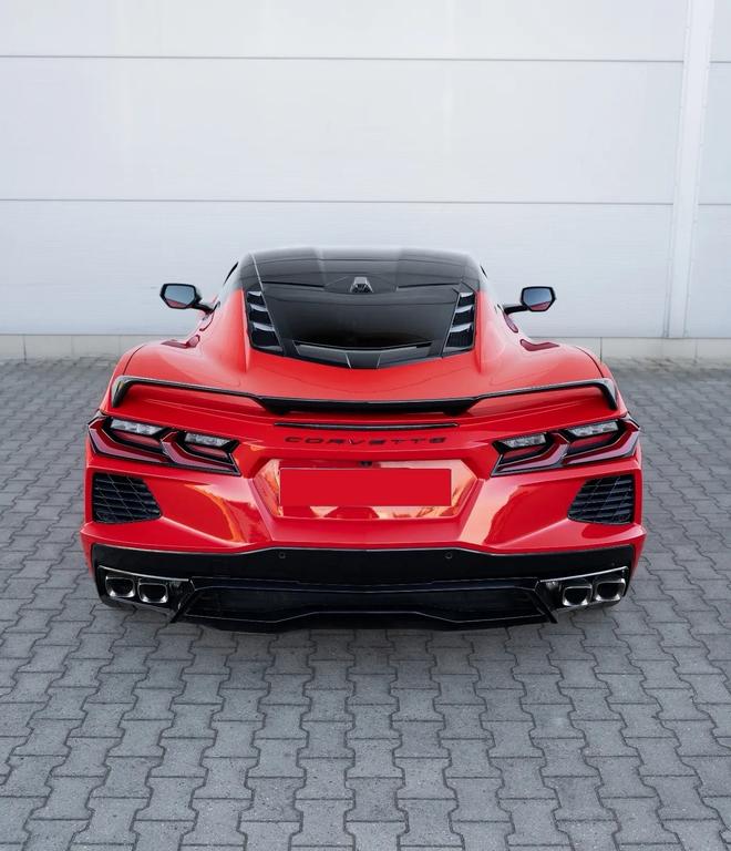 Corvette C8