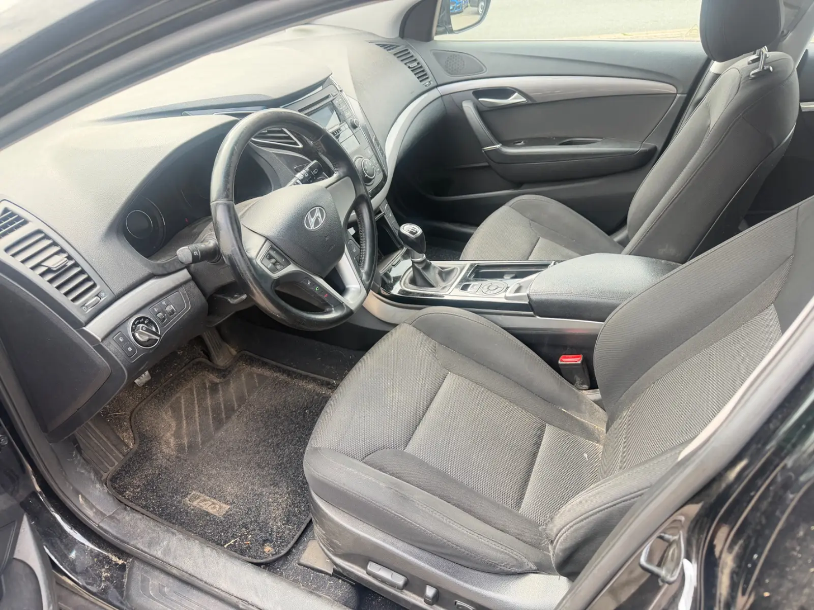 Hyundai i40 2013 — photo 8