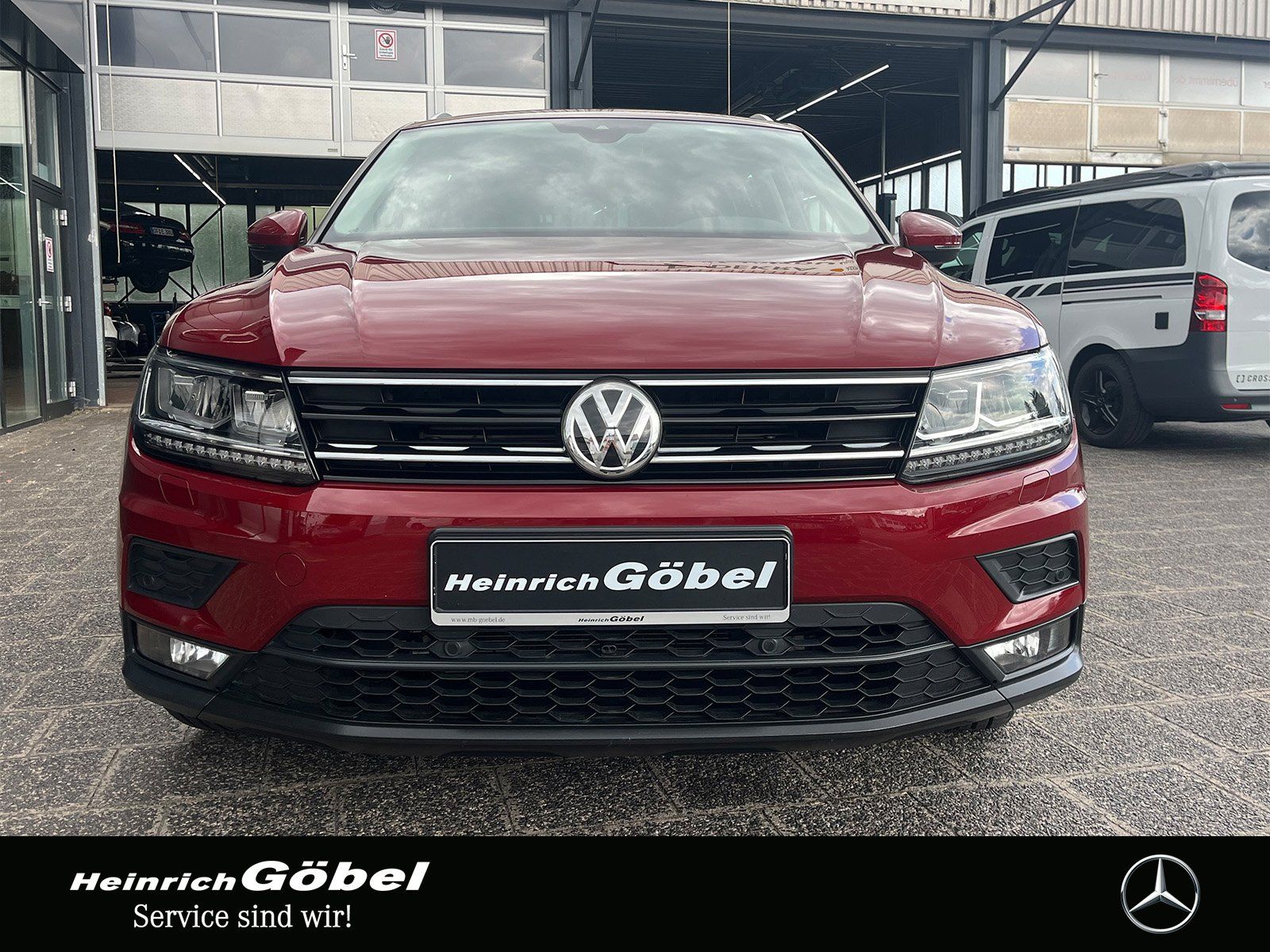 Fahrzeugabbildung Volkswagen Tiguan 2.0 TSI Comfortline 4Motion OPF (6d-TEMP)